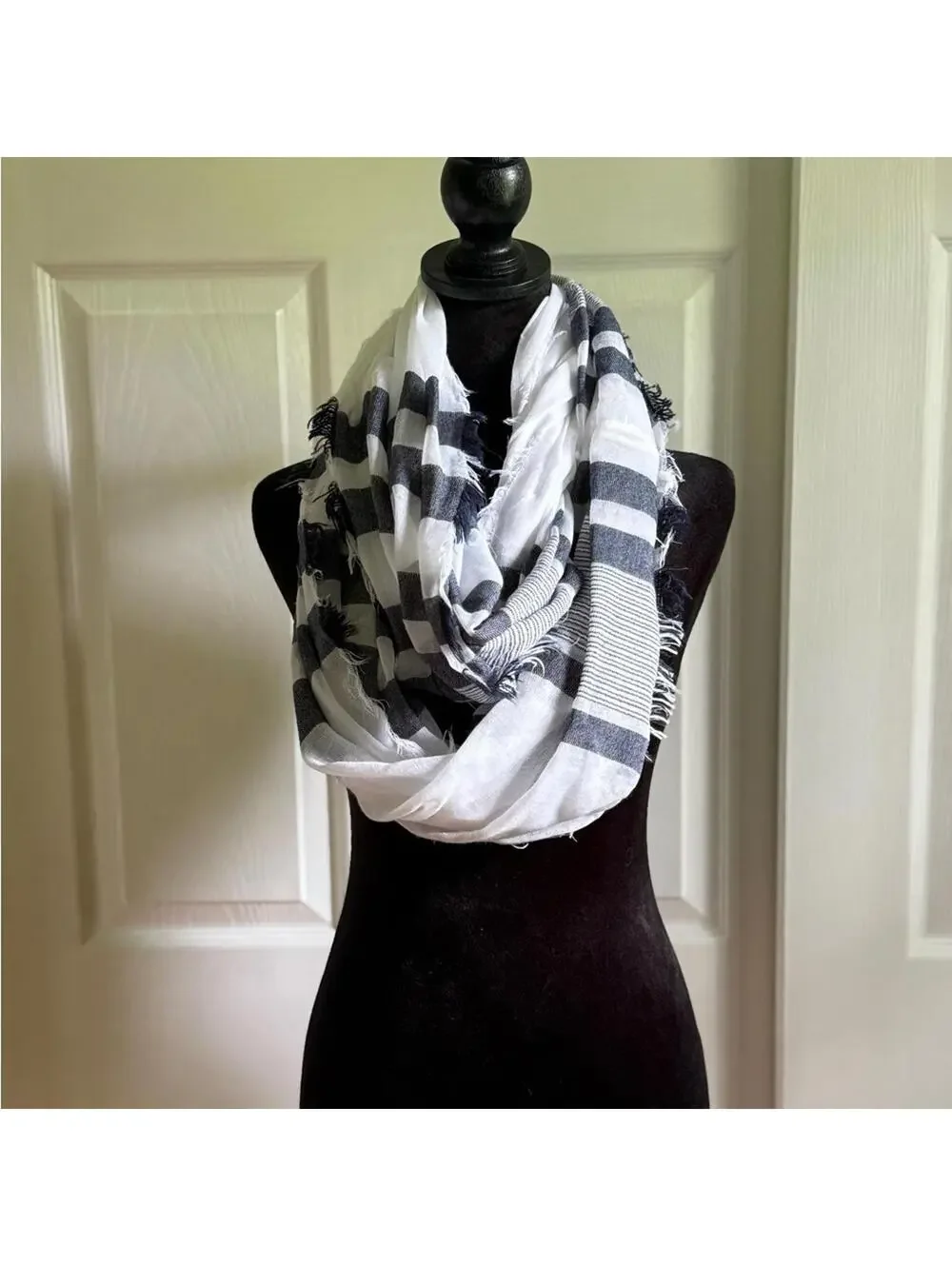 Women's Infinity Scarf | NWT | Ardene